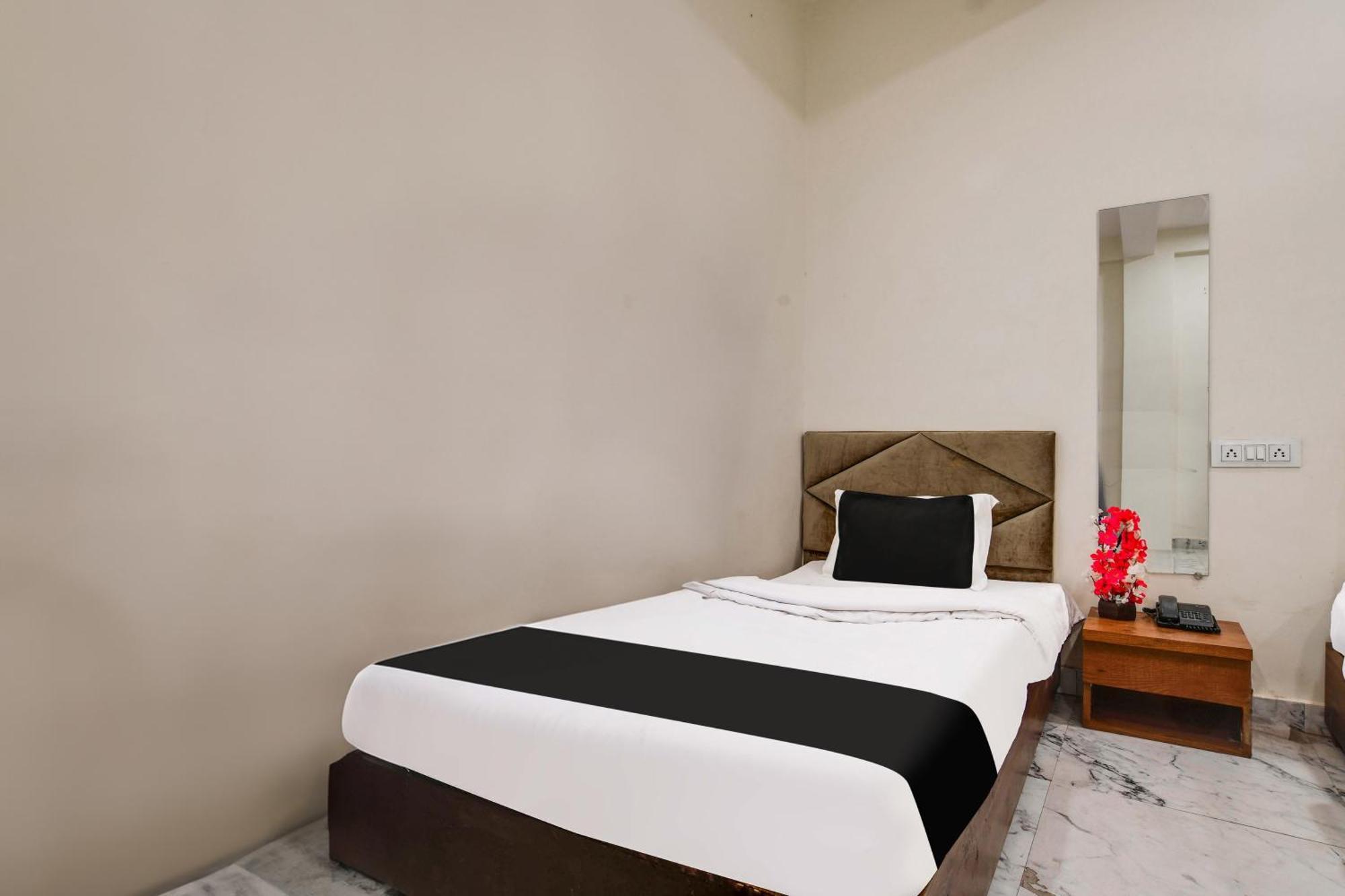 Hotel O Ujjain Near Hari Fatak 외부 사진